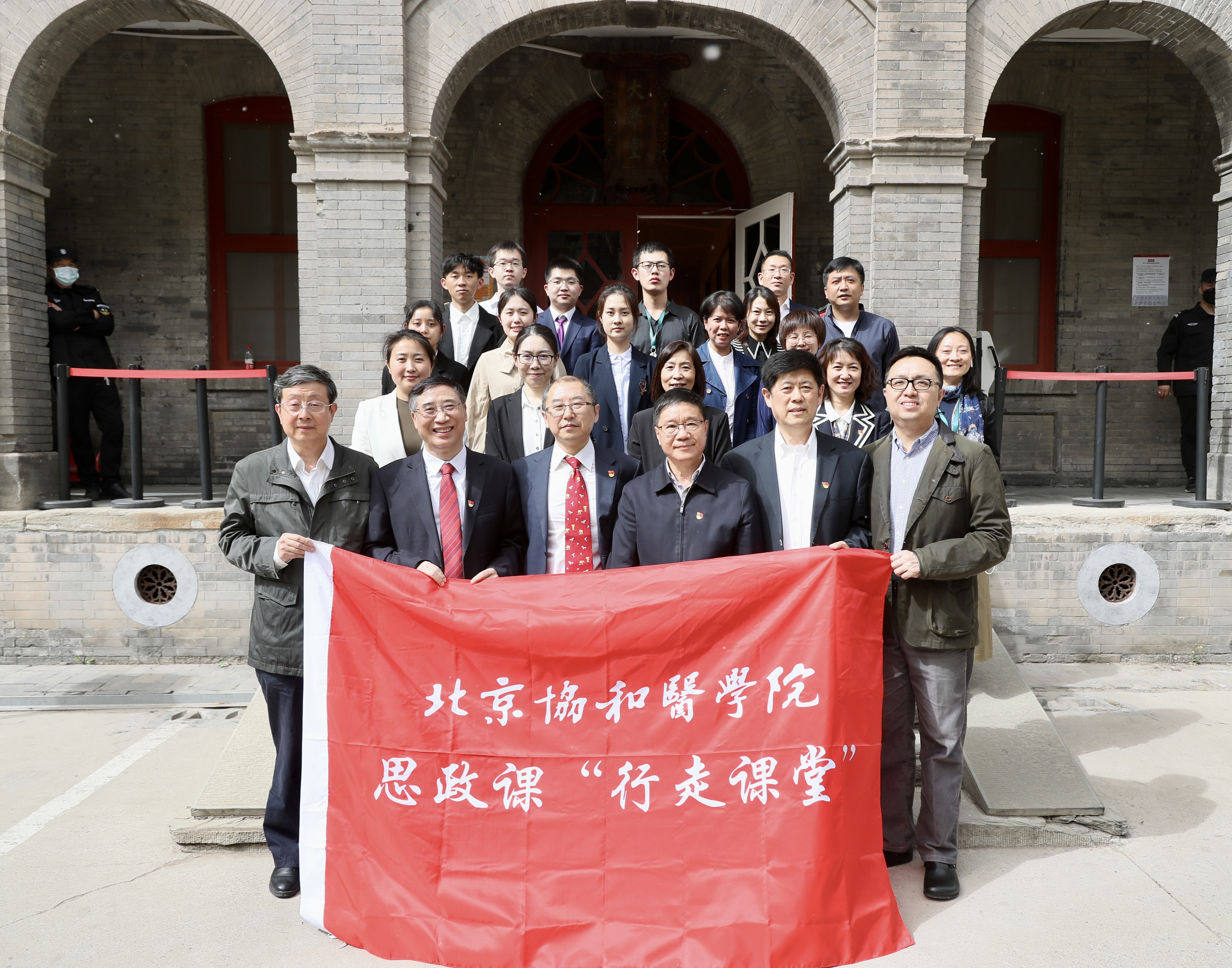 90f20e6584b441e6a713459a2bbb11a9.jpg 90f20e6584b441e6a713459a2bbb11a9.jpg