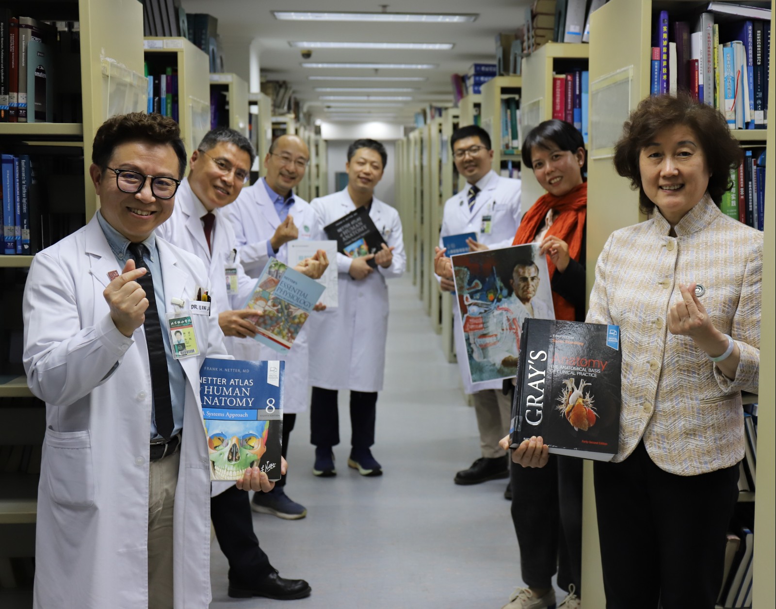 12.合影.jpg 12.合影.jpg