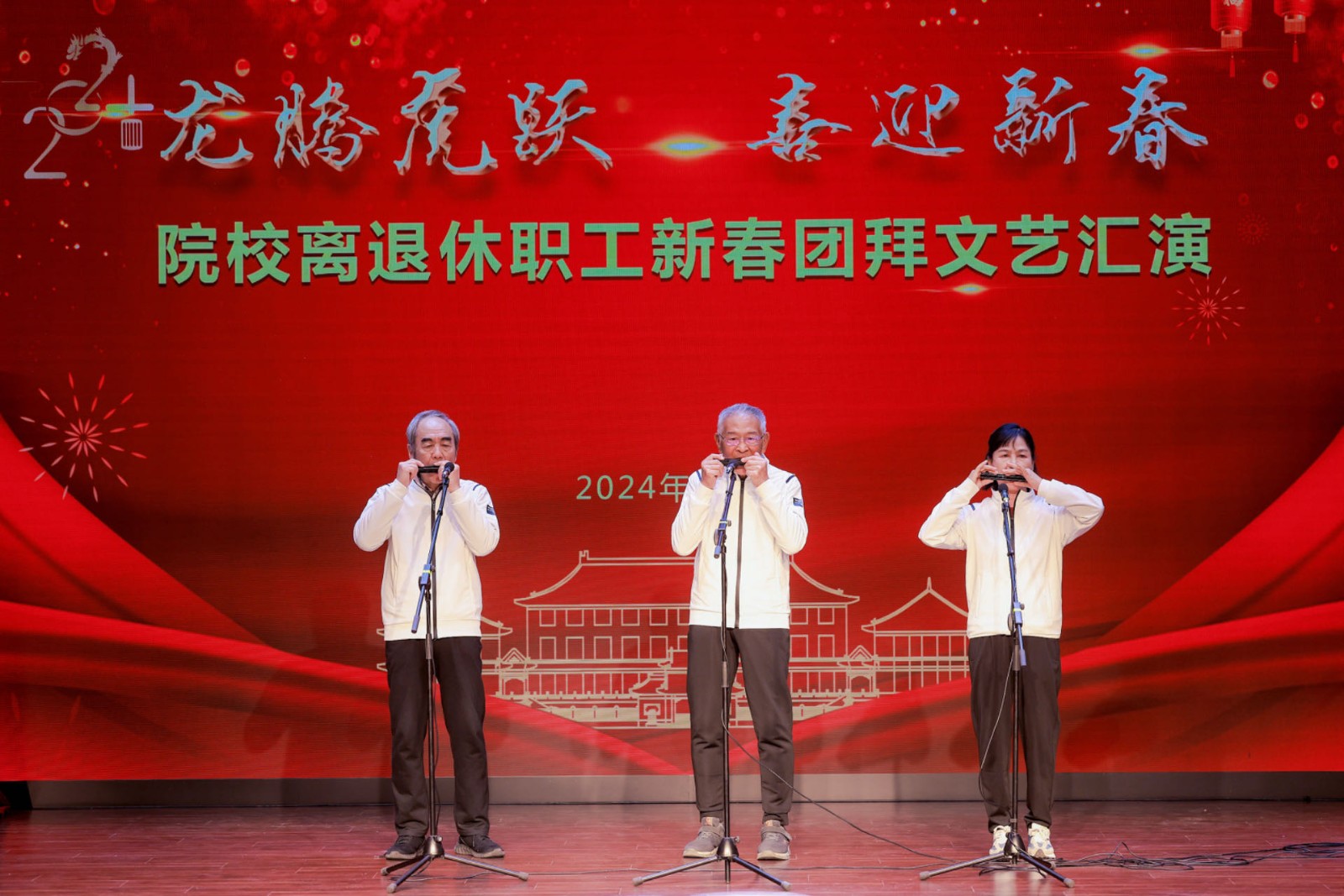 5.歌唱祖國.jpg 5.歌唱祖國.jpg