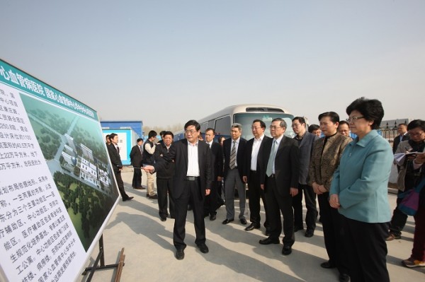 曹雪濤院長陪同委領導赴河南調研2